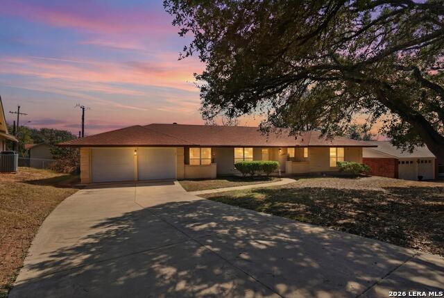 Image 2 of 19 For 8702 Dudley  