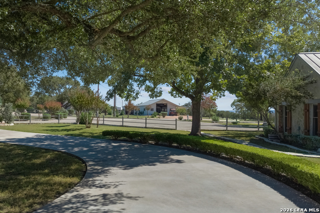 Image 39 of 78 For 521 Bluff Creek Road