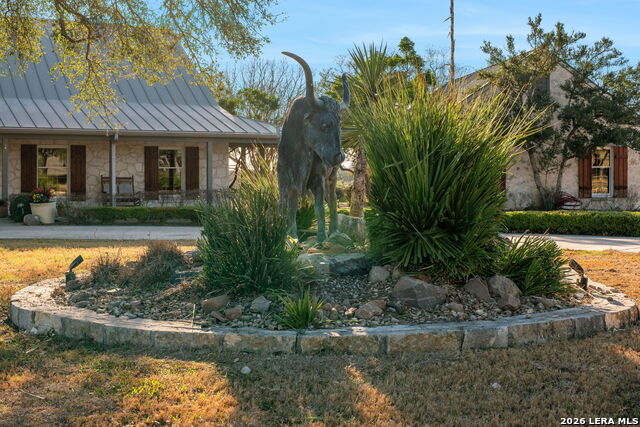 Image 5 of 78 For 521 Bluff Creek Road