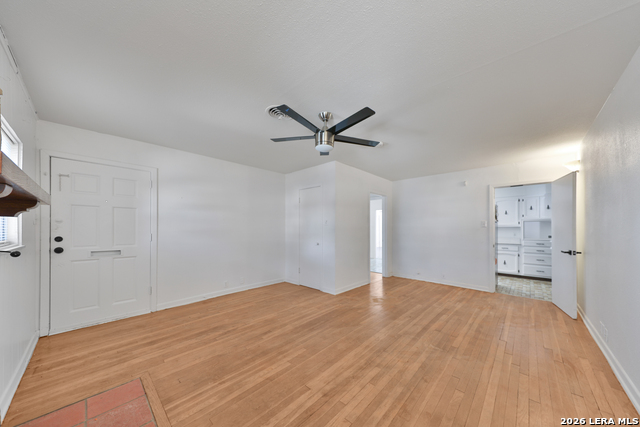 Image 3 of 16 For 518 Dresden  