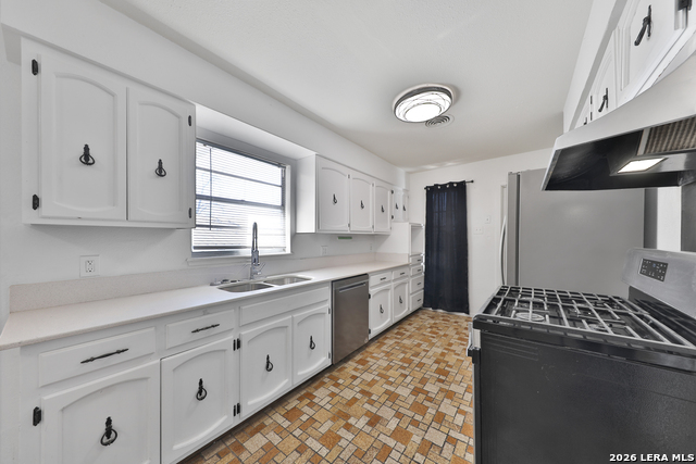 Image 6 of 16 For 518 Dresden  