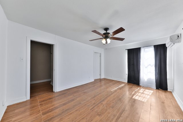 Image 9 of 16 For 518 Dresden  