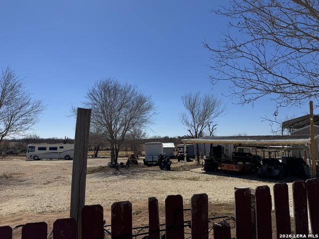 Listing photo id 8 for 377 County Road 743