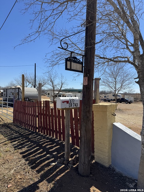 Listing photo id 10 for 377 County Road 743