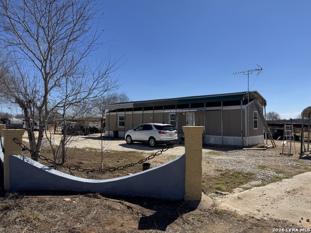 Listing photo id 12 for 377 County Road 743