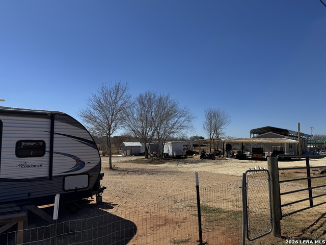 Listing photo id 4 for 377 County Road 743