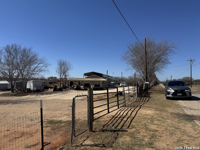 Listing photo id 6 for 377 County Road 743