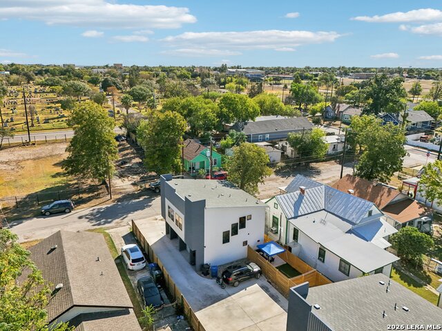 Image 15 of 16 For 317 Toledo  