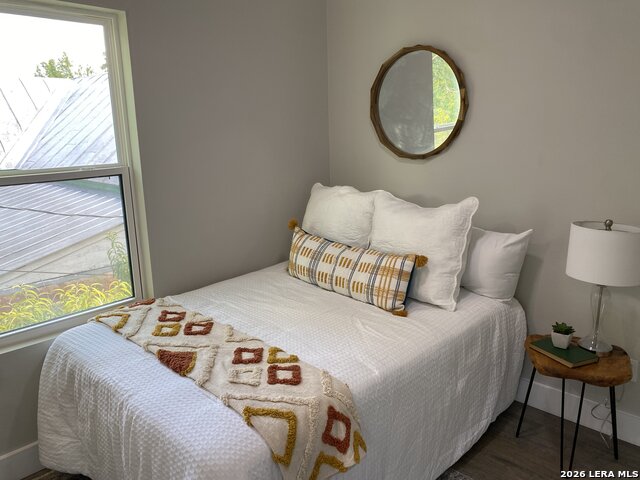 Image 6 of 16 For 317 Toledo  