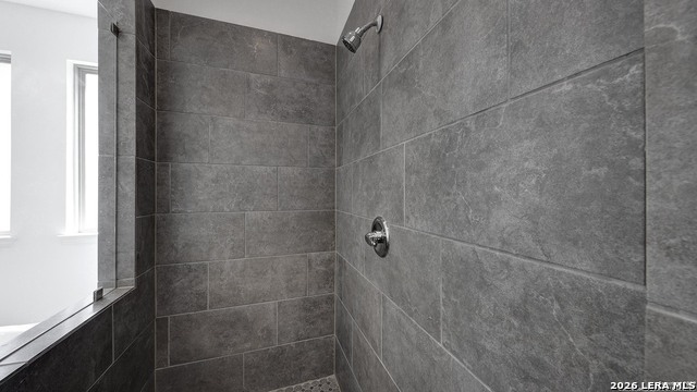 Image 12 of 20 For 24110 Sidehill Lie