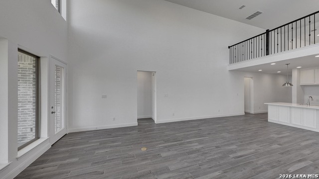 Image 7 of 20 For 24110 Sidehill Lie