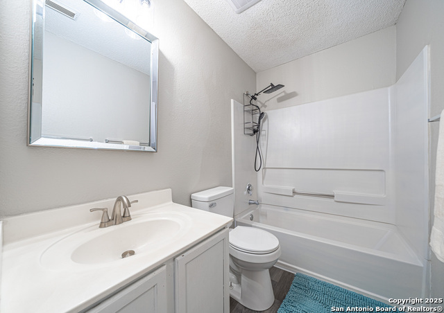 Image 19 of 40 For 3200 Emerson Pass