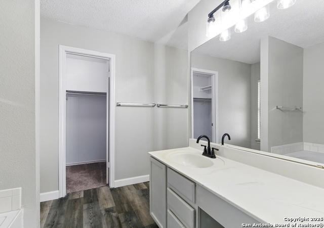 Image 28 of 40 For 3200 Emerson Pass