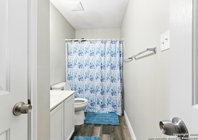 Image 29 of 40 For 3200 Emerson Pass