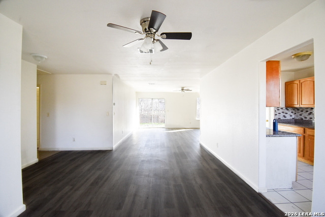 Image 17 of 47 For 346 Ashland  