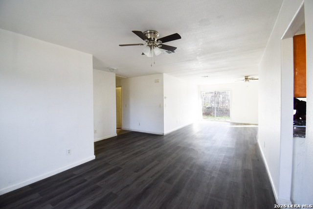 Image 18 of 47 For 346 Ashland  