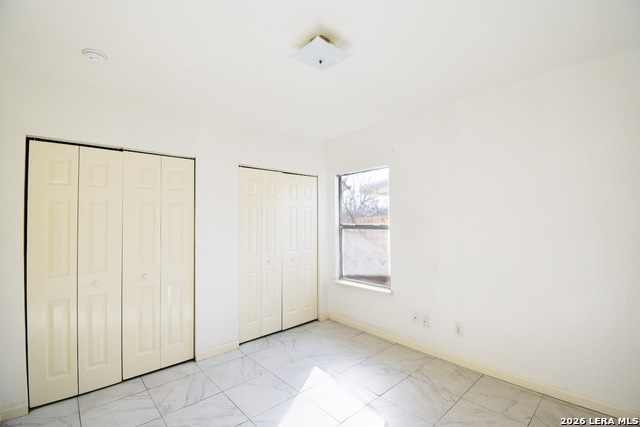 Image 24 of 47 For 346 Ashland  