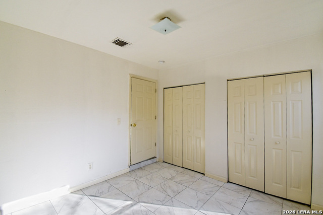 Image 26 of 47 For 346 Ashland  