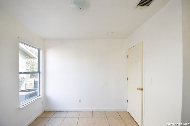 Image 35 of 47 For 346 Ashland  