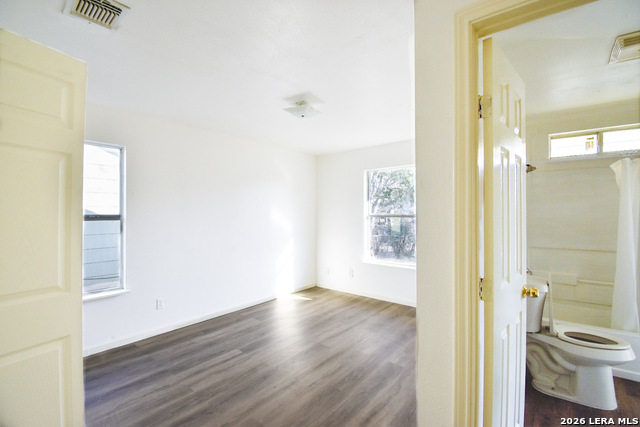 Image 36 of 47 For 346 Ashland  