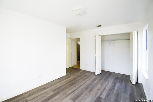 Image 38 of 47 For 346 Ashland  