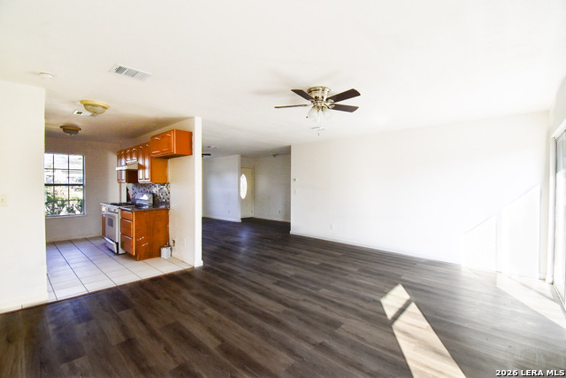 Image 4 of 47 For 346 Ashland  