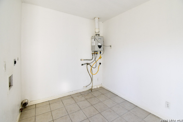 Image 45 of 47 For 346 Ashland  