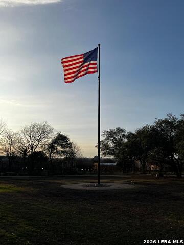 Image 30 of 30 For 7711 Broadway  31c