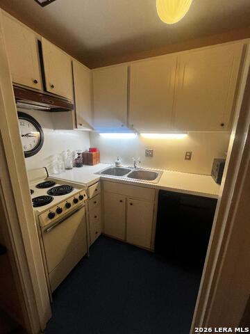 Image 6 of 30 For 7711 Broadway  31c