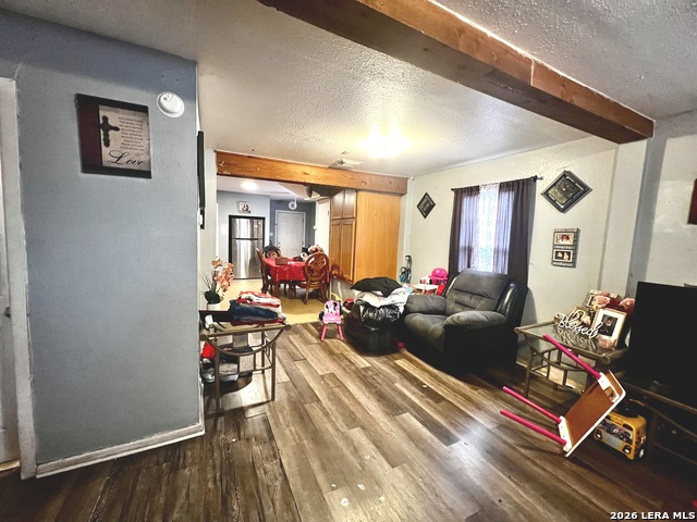 Listing photo id 1 for 222 Tampa  