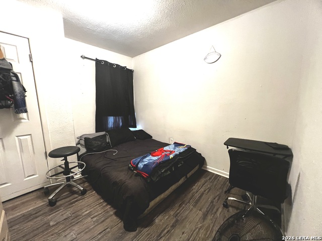 Listing photo id 3 for 222 Tampa  