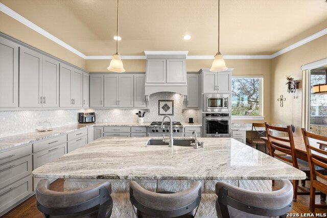 Image 12 of 53 For 99 Alex Circle