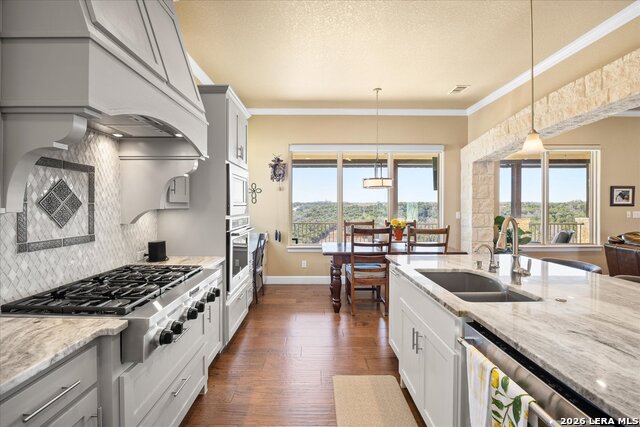 Image 14 of 53 For 99 Alex Circle