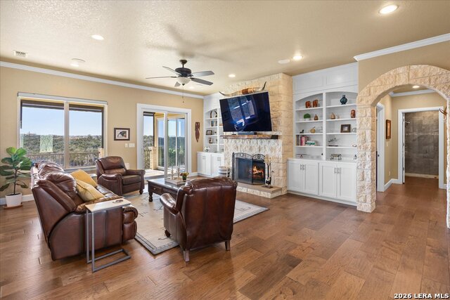 Image 18 of 53 For 99 Alex Circle