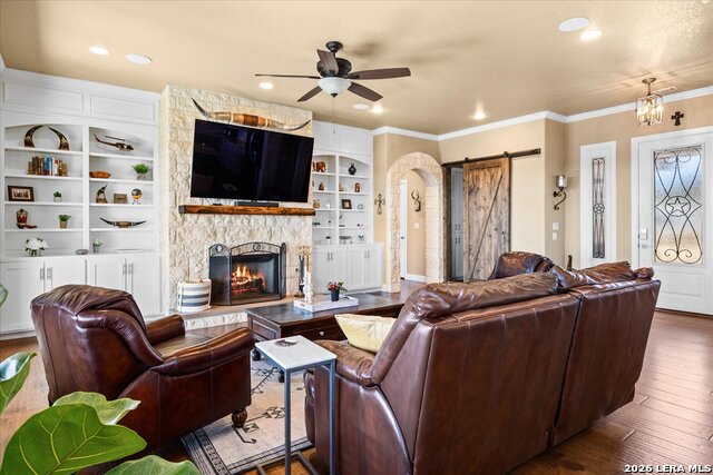 Image 8 of 53 For 99 Alex Circle