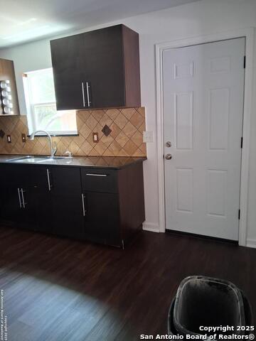 Image 11 of 13 For 8424 Forest Ridge