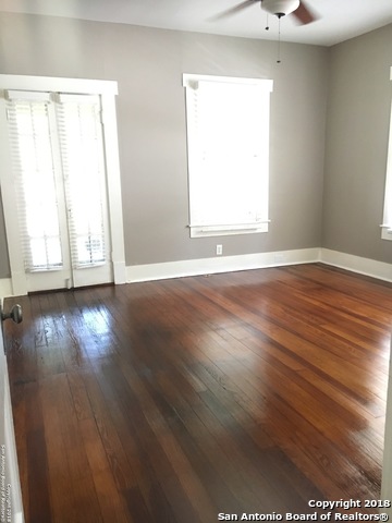 Image 18 of 24 For 1118 W Mistletoe Ave W