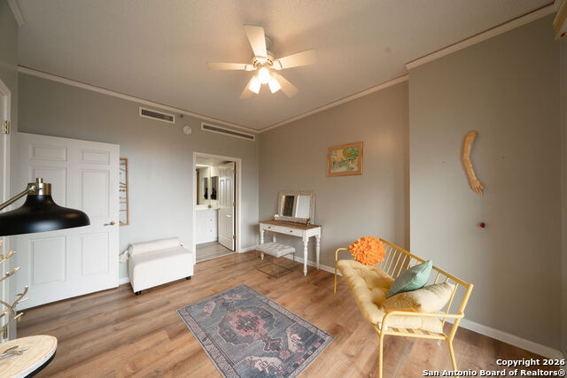 Image 6 of 19 For 1 Towers Park  212