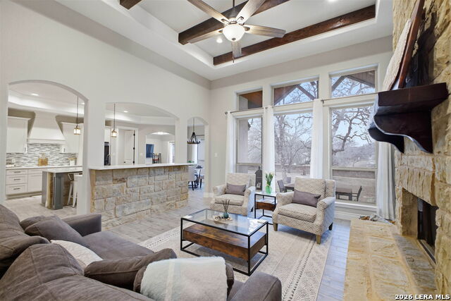 Image 15 of 49 For 117 Crescent Rdg