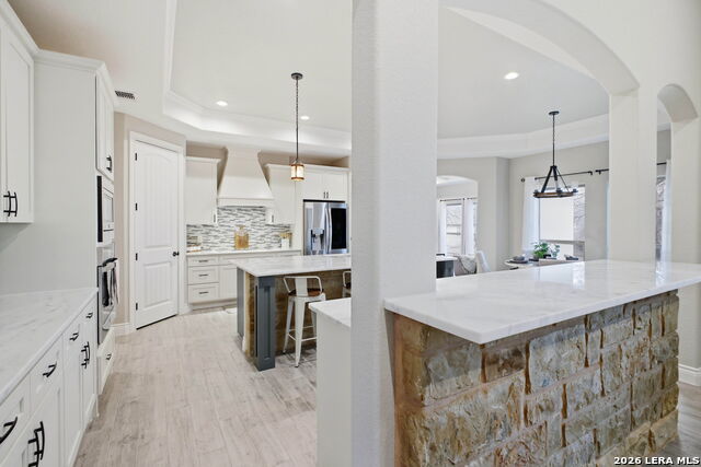 Image 16 of 49 For 117 Crescent Rdg