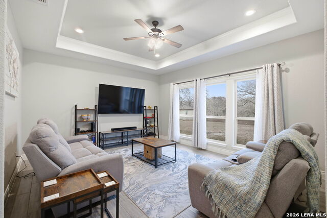 Image 22 of 49 For 117 Crescent Rdg