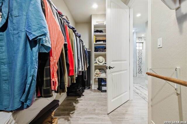 Image 34 of 49 For 117 Crescent Rdg