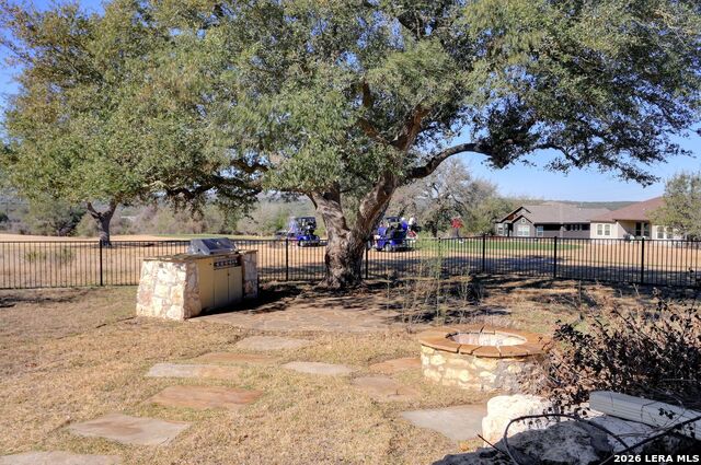 Image 24 of 35 For 116 S Jerry Grey