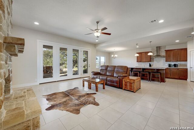 Image 6 of 35 For 116 S Jerry Grey