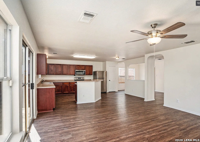 Image 12 of 18 For 742 Pinafore