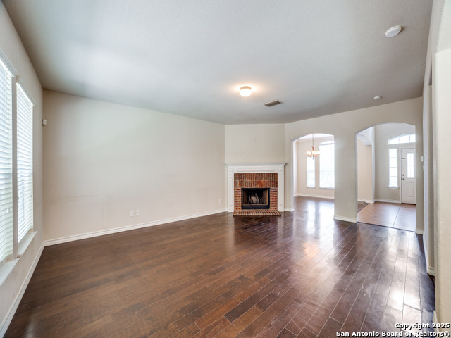 Image 12 of 32 For 7618 Mission Point