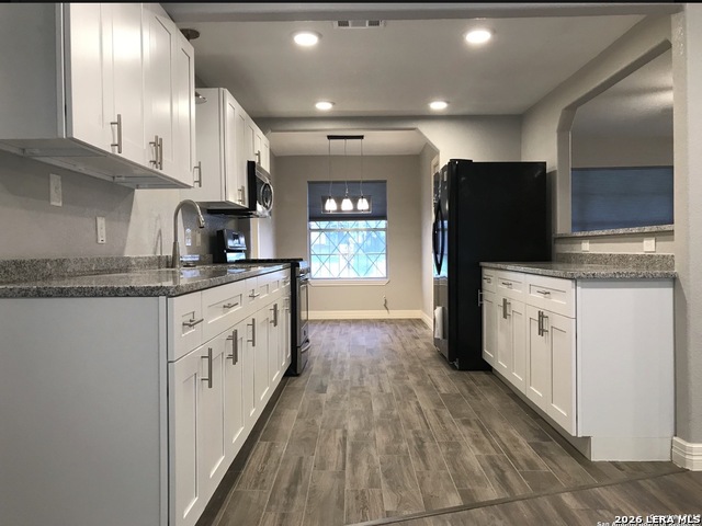 Image 7 of 16 For 4015 Meeks  