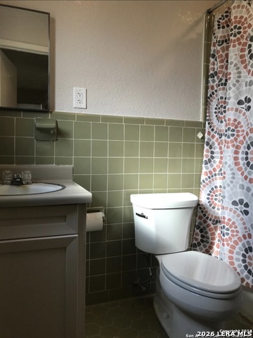 Image 9 of 16 For 4015 Meeks  