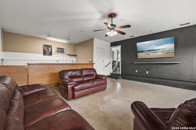 Image 13 of 22 For 2835 Hiawatha