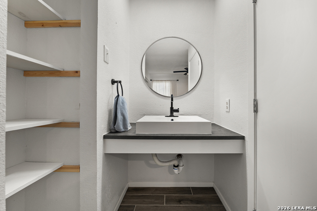 Image 18 of 22 For 2835 Hiawatha